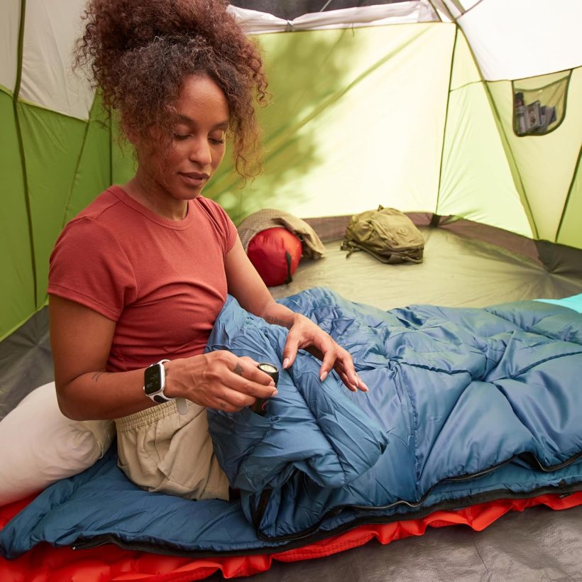 Coleman Kompact Cool-Weather Sleeping Bag, 20°F/30°F/40°F Adult Sleeping Bag with Heat Retention, Stuff Sack, & Snag-Free Zipper - Image 5